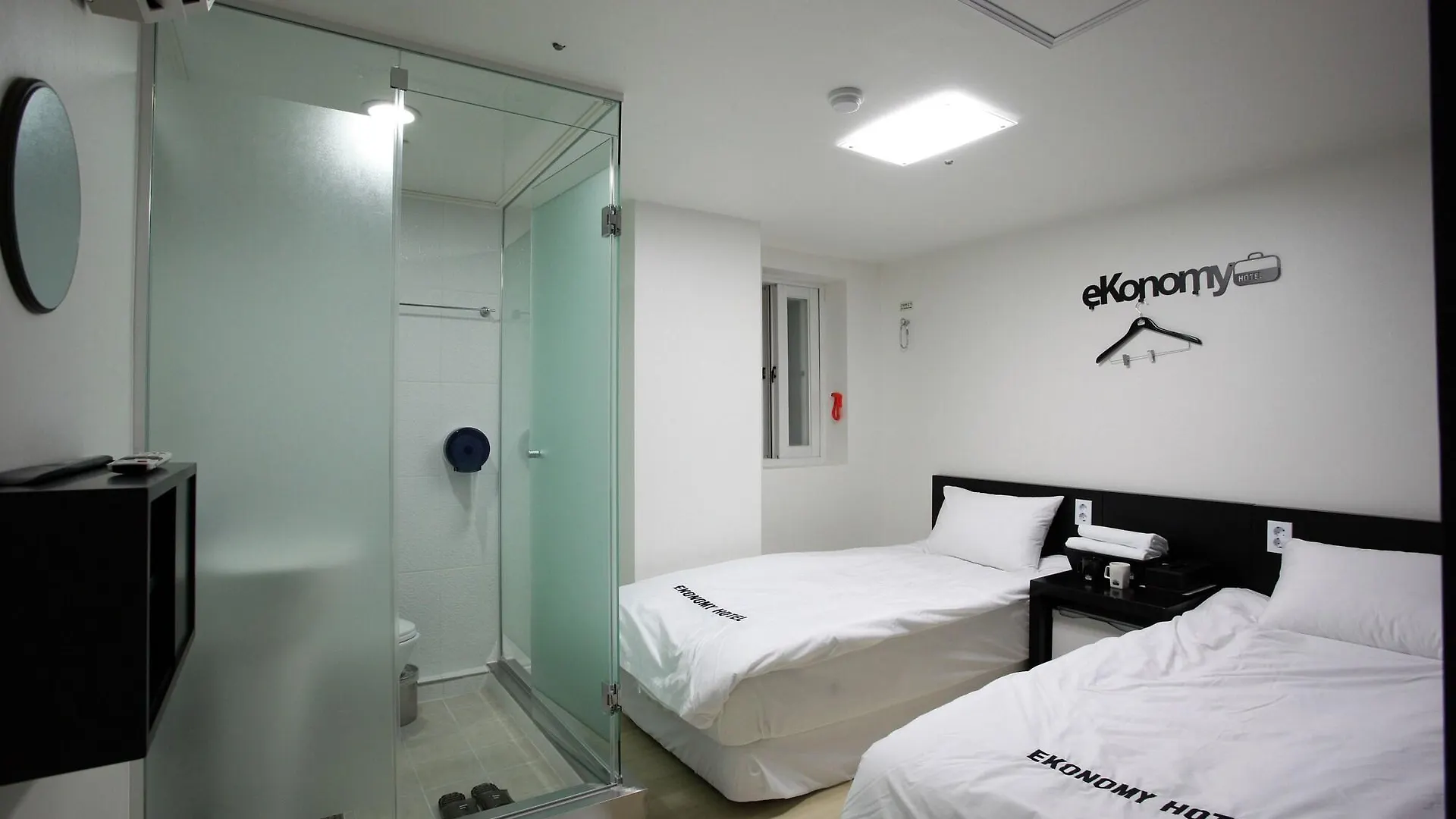 Hostel Ekonomy Hotel Myeongdong Premier Seoul