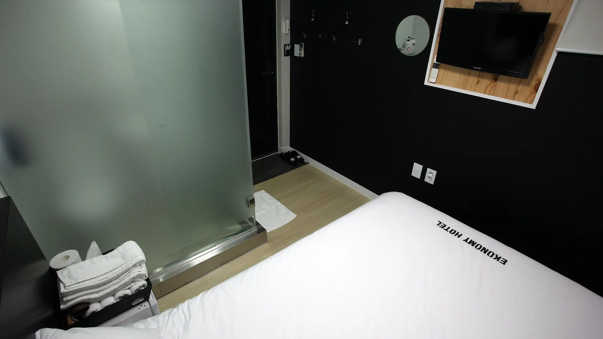 Hostel Ekonomy Hotel Myeongdong Premier Seoul