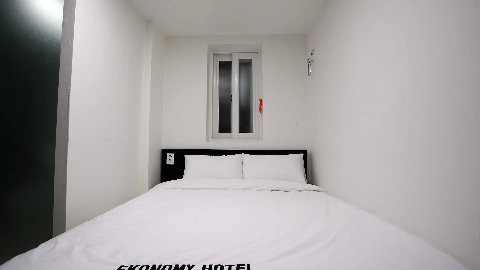 Ekonomy Hotel Myeongdong Premier Seoul 0*,  South Korea