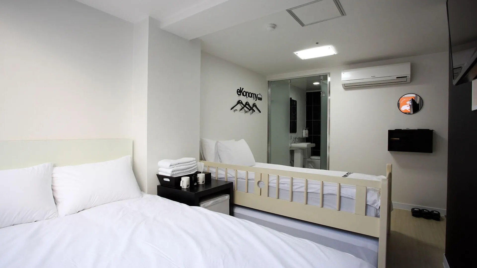 Ekonomy Hotel Myeongdong Premier Seoul