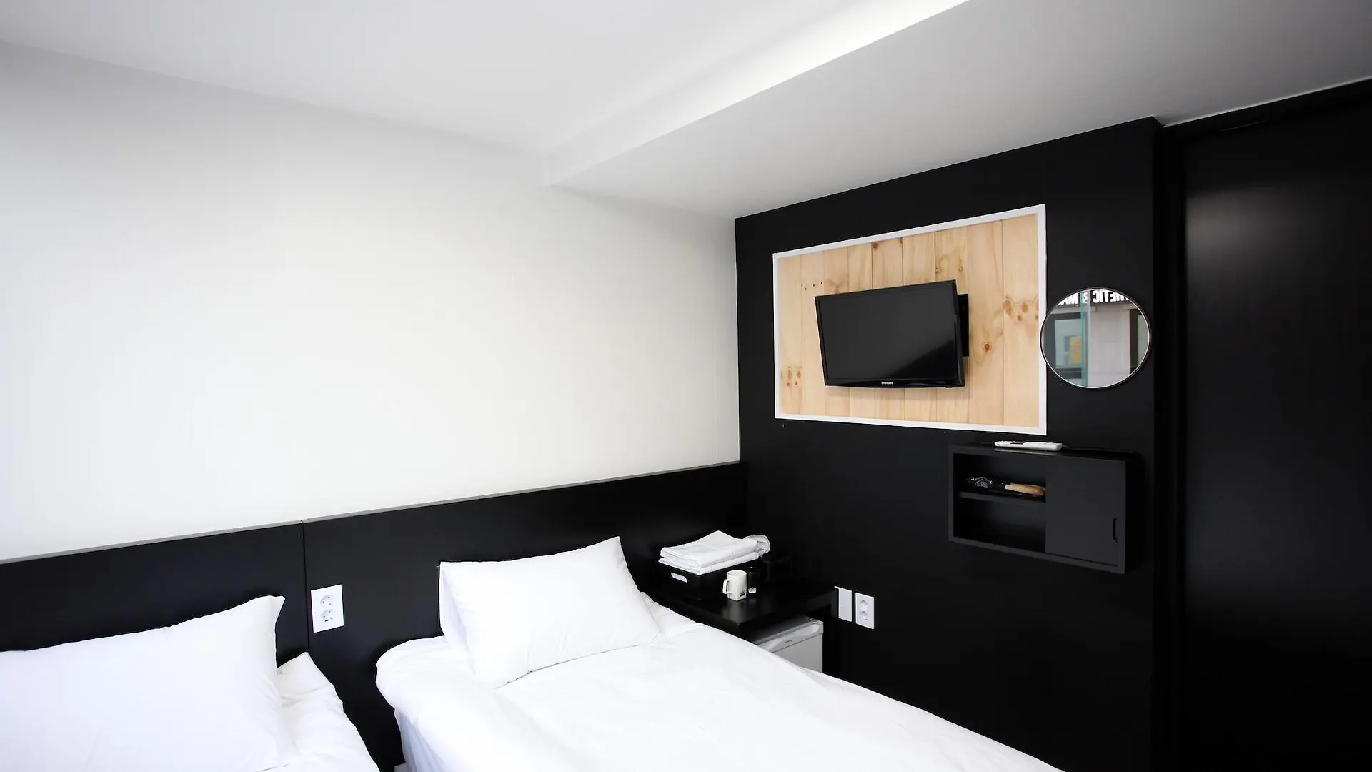 Hostel Ekonomy Hotel Myeongdong Premier Seoul