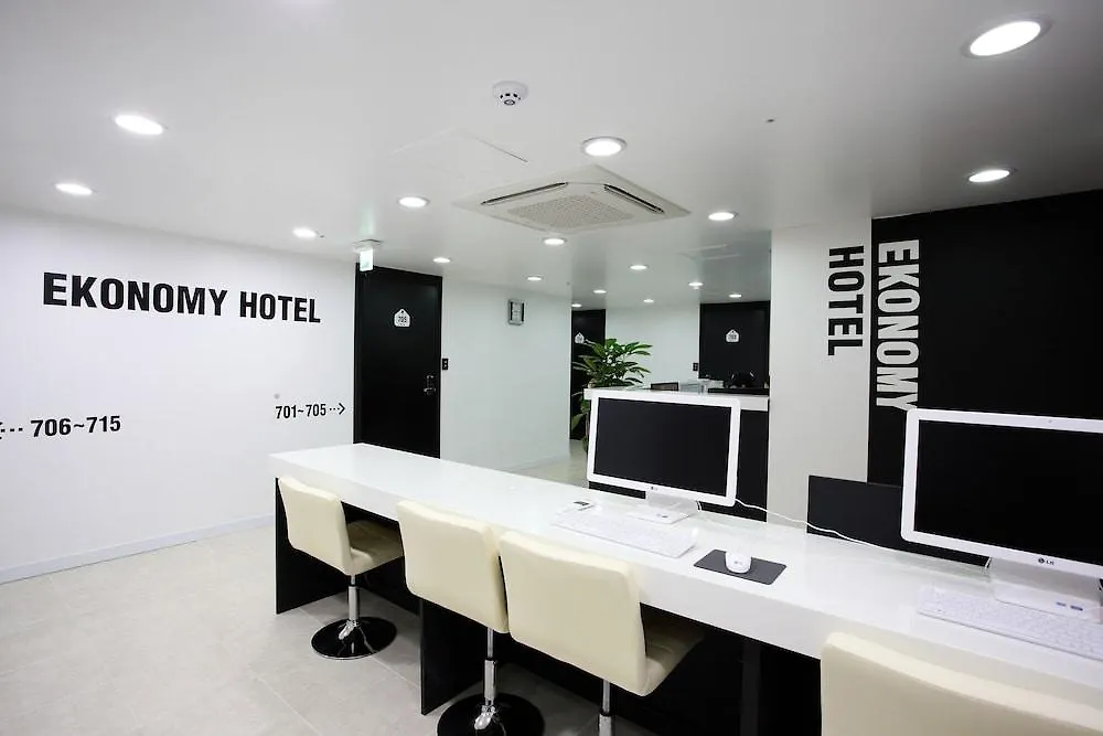 Ekonomy Hotel Myeongdong Premier Seoul