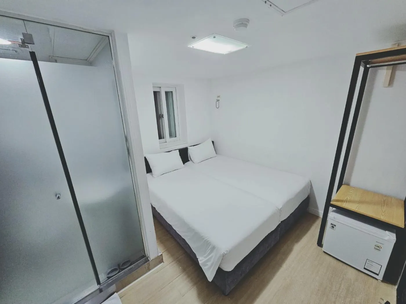 Ekonomy Hotel Myeongdong Premier Seoul Hostel