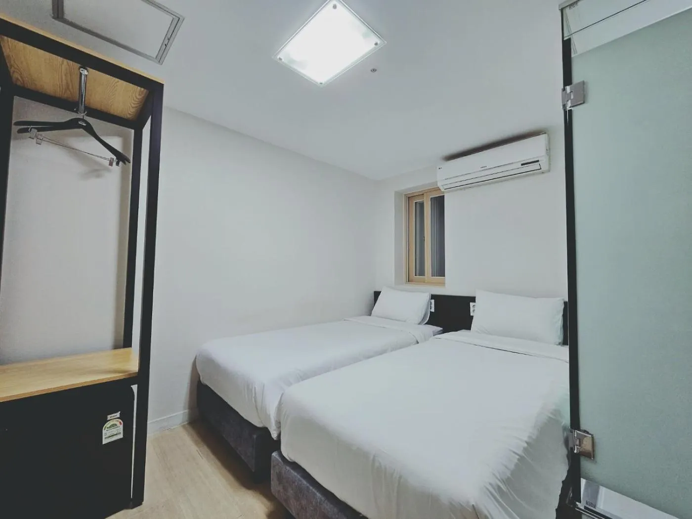 Hostel Ekonomy Hotel Myeongdong Premier Seoul South Korea