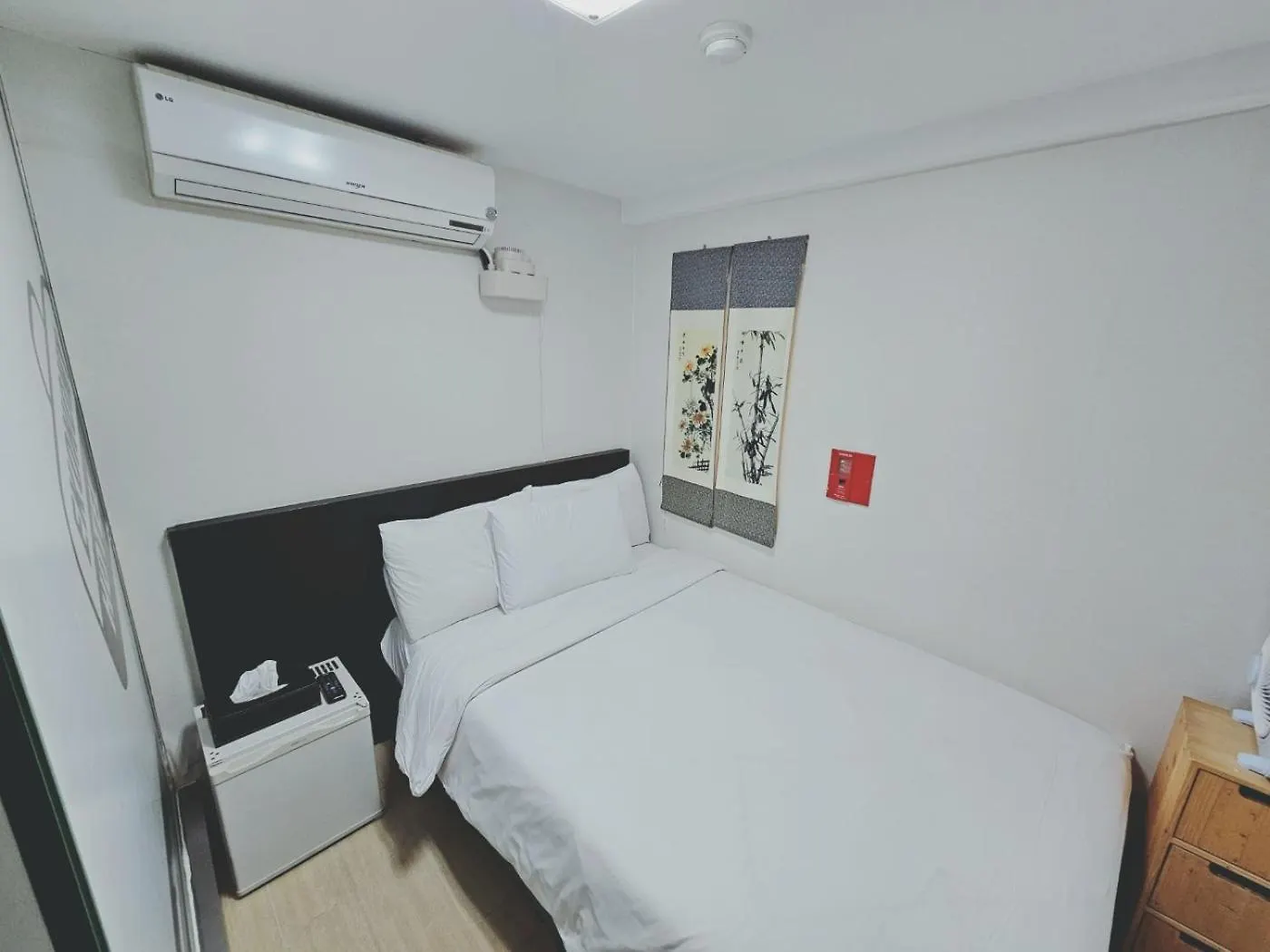 Ekonomy Hotel Myeongdong Premier Seoul Hostel
