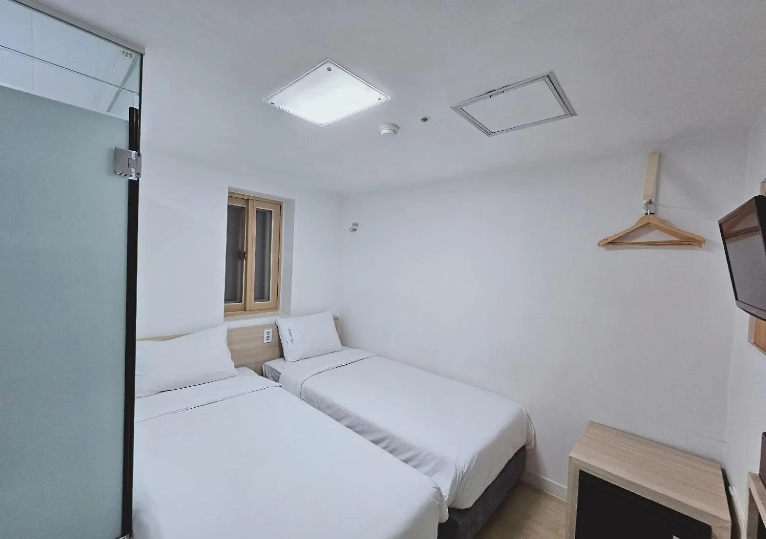Ekonomy Hotel Myeongdong Premier Seoul 0*,  South Korea