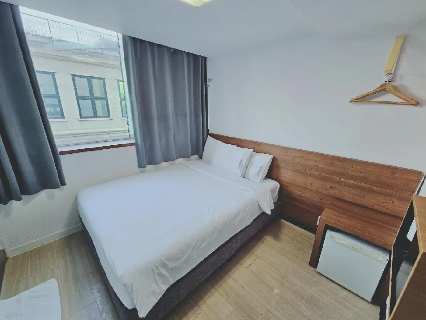 Ekonomy Hotel Myeongdong Premier Seoul